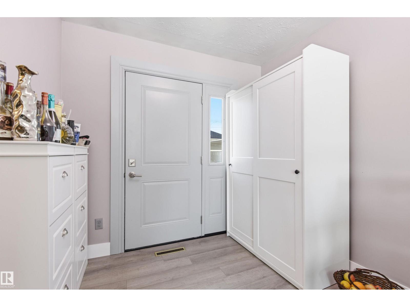 12904 95 ST NW, Edmonton