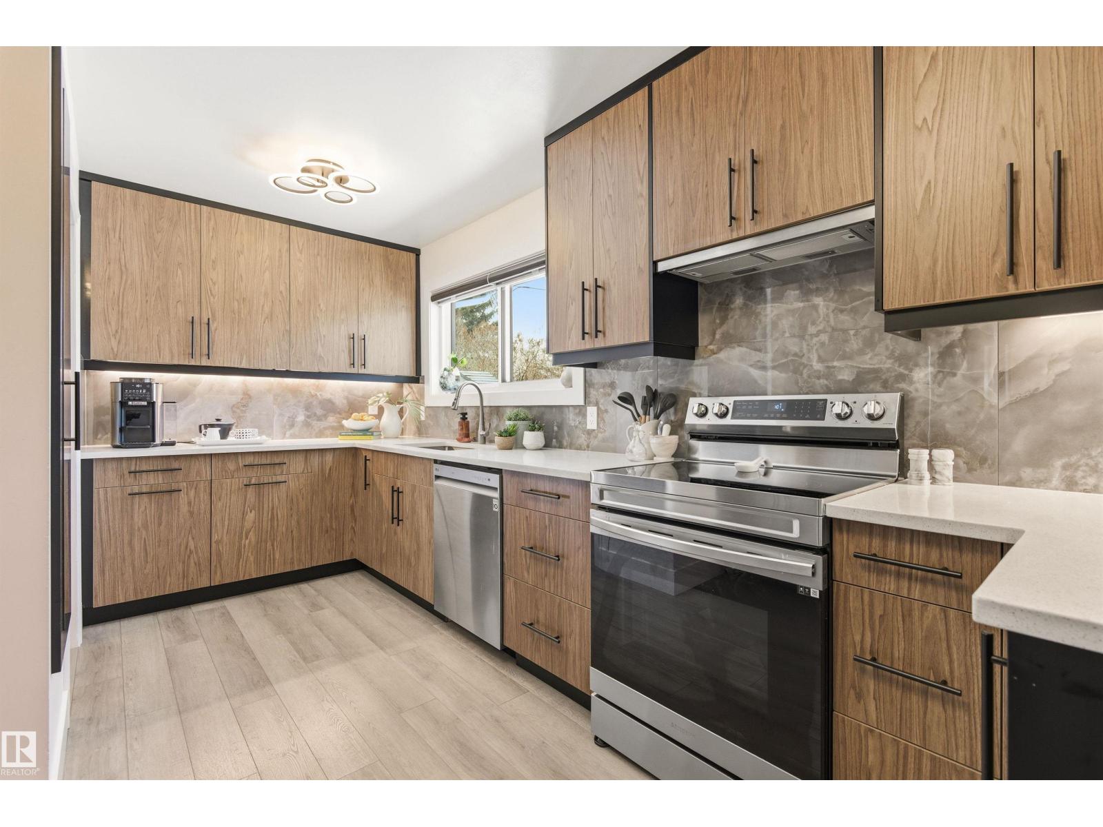 12904 95 ST NW, Edmonton