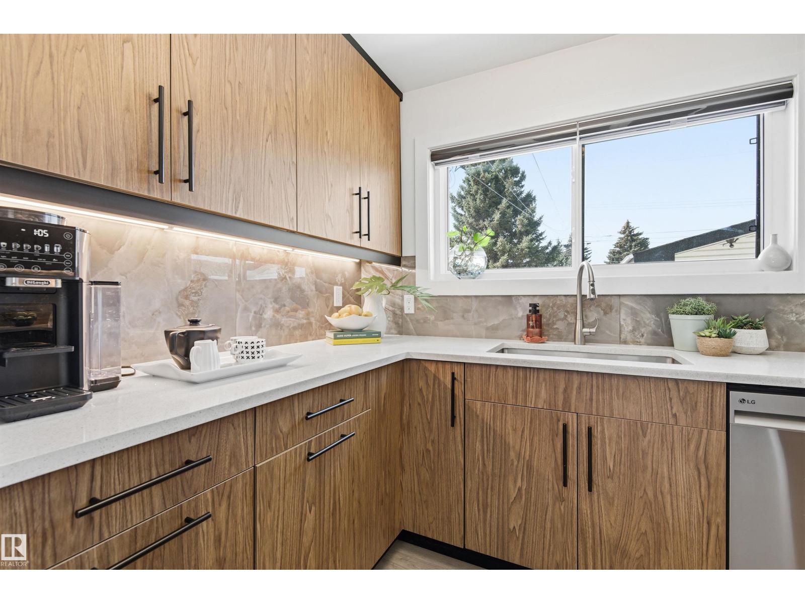 12904 95 ST NW, Edmonton