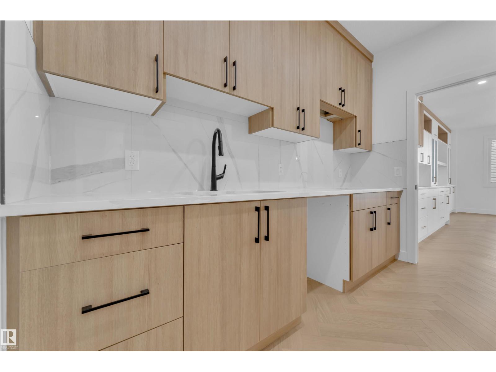 12 DALQUIST BA, Leduc