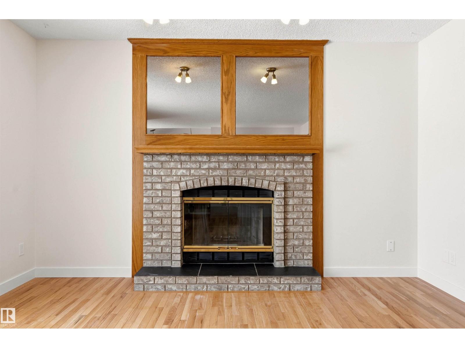 3668 31A ST NW, Edmonton