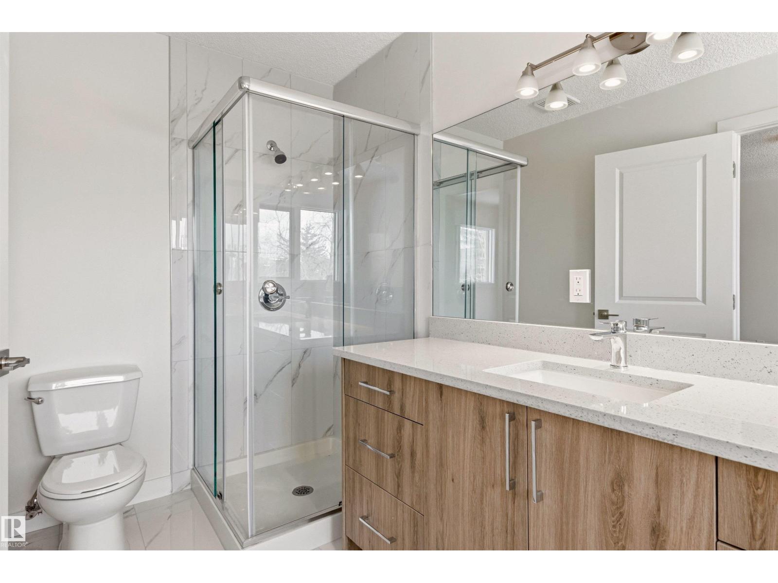 3668 31A ST NW, Edmonton