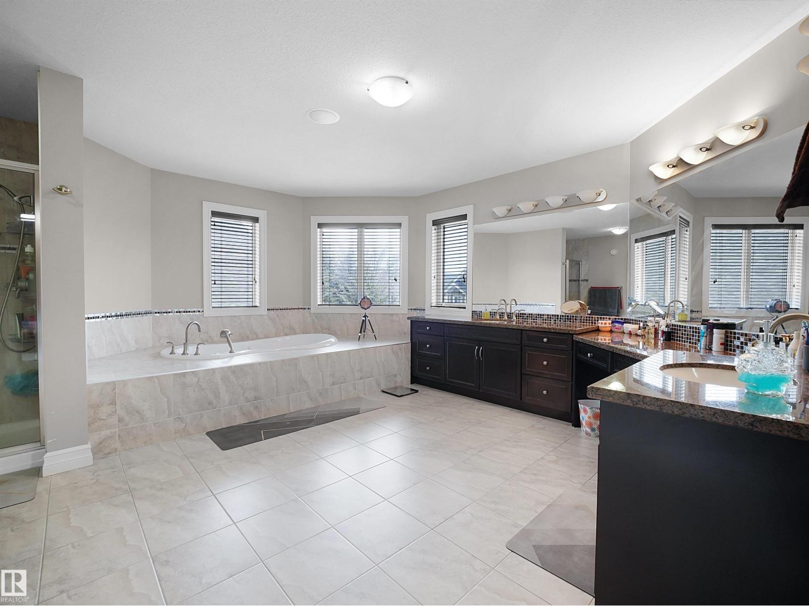 2422 WARRY PL SW SW, Edmonton