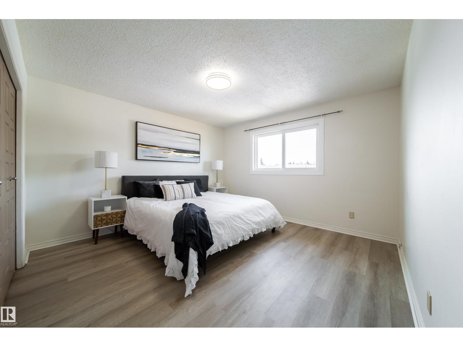 3518 78 ST NW, Edmonton