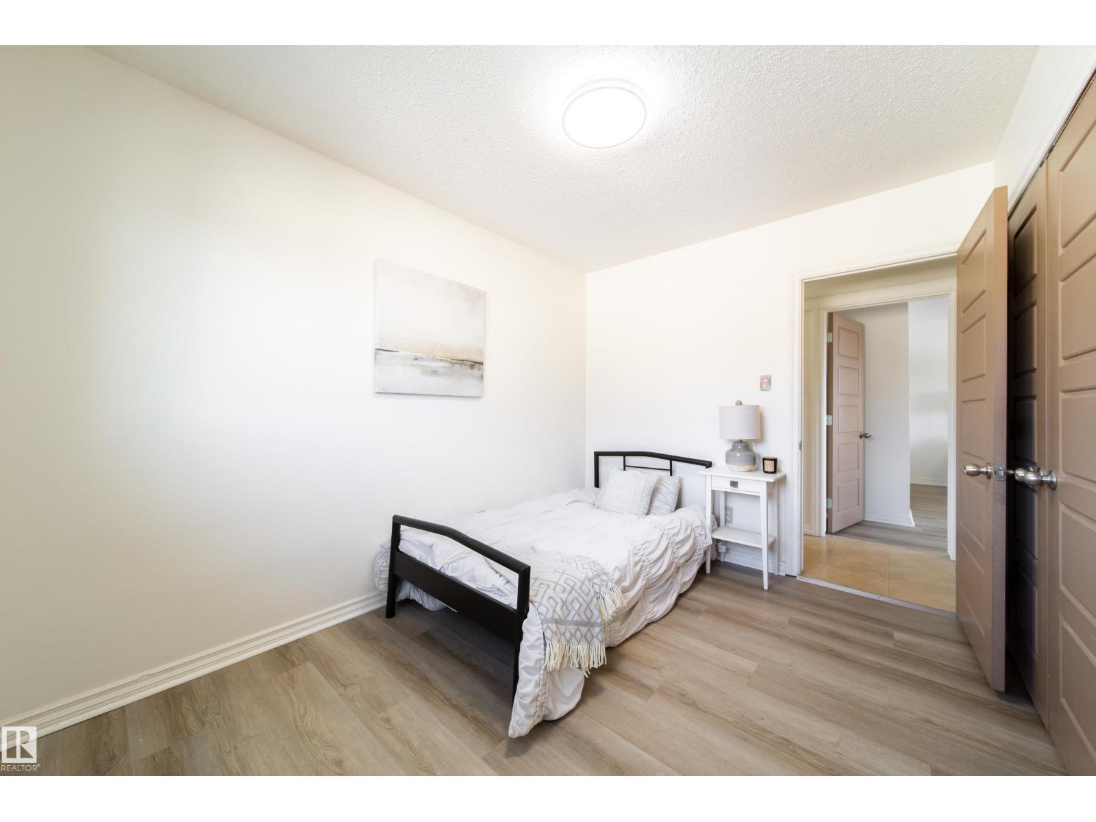 3518 78 ST NW, Edmonton