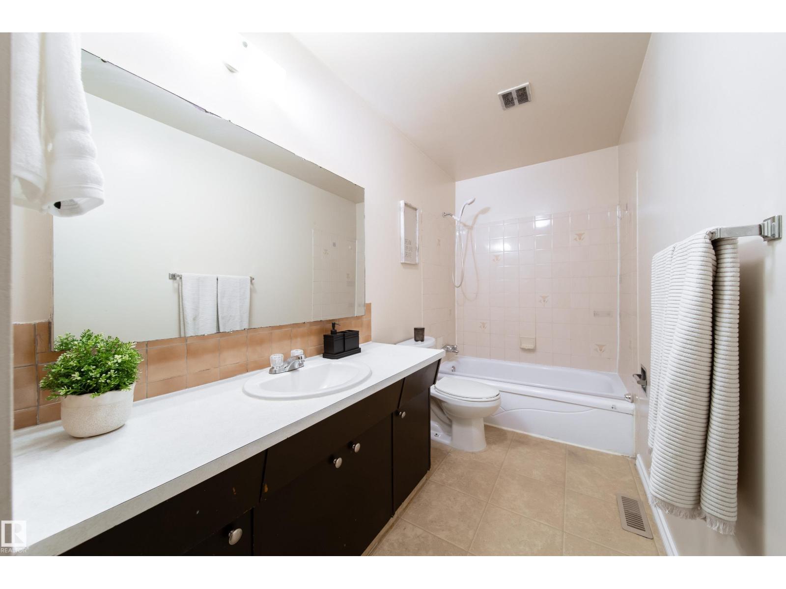 3518 78 ST NW, Edmonton