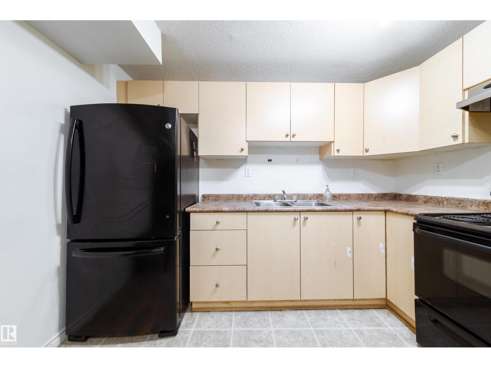 3518 78 ST NW, Edmonton