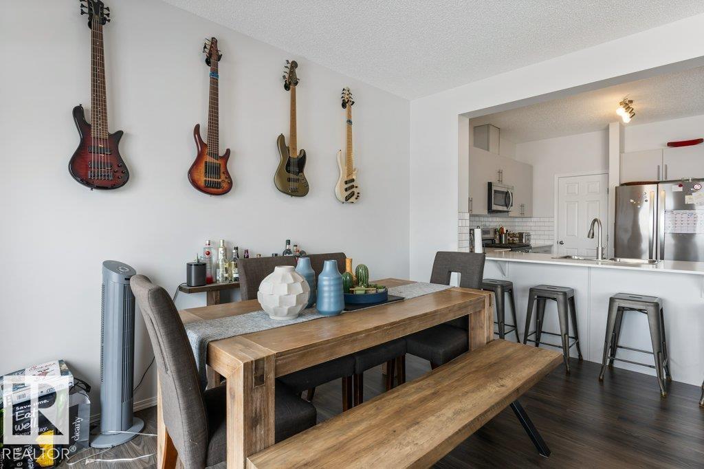 9939 222 ST NW, Edmonton