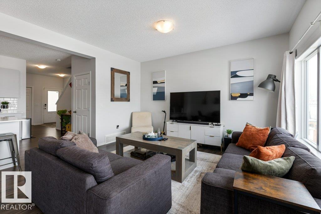 9939 222 ST NW, Edmonton