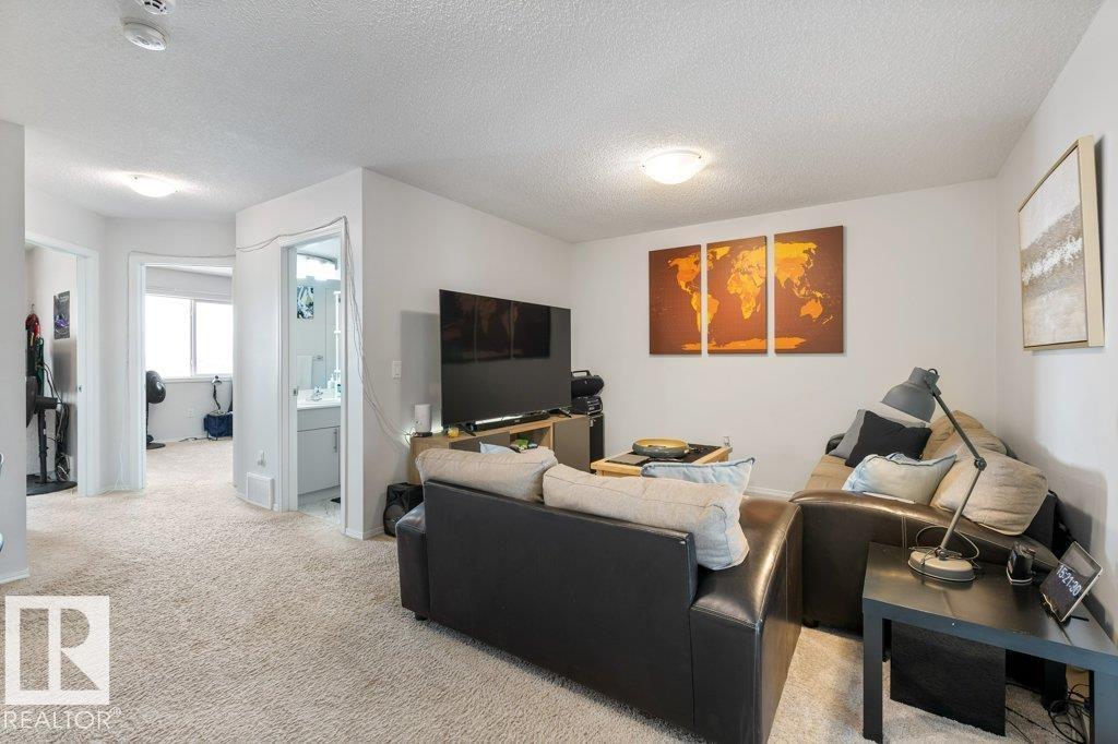 9939 222 ST NW, Edmonton