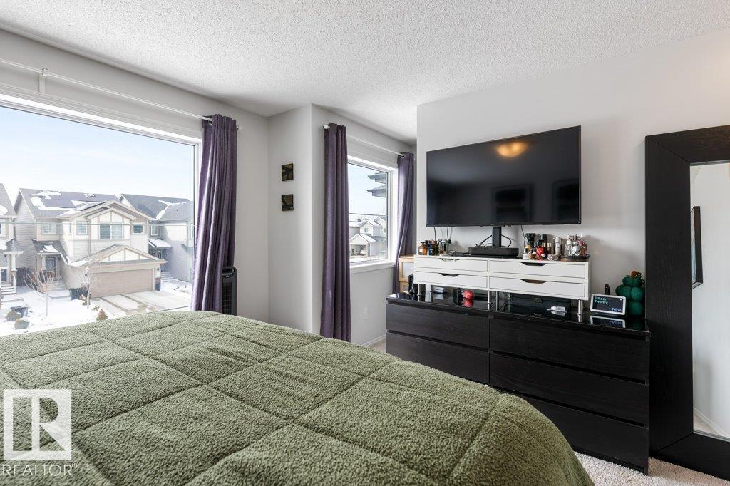 9939 222 ST NW, Edmonton