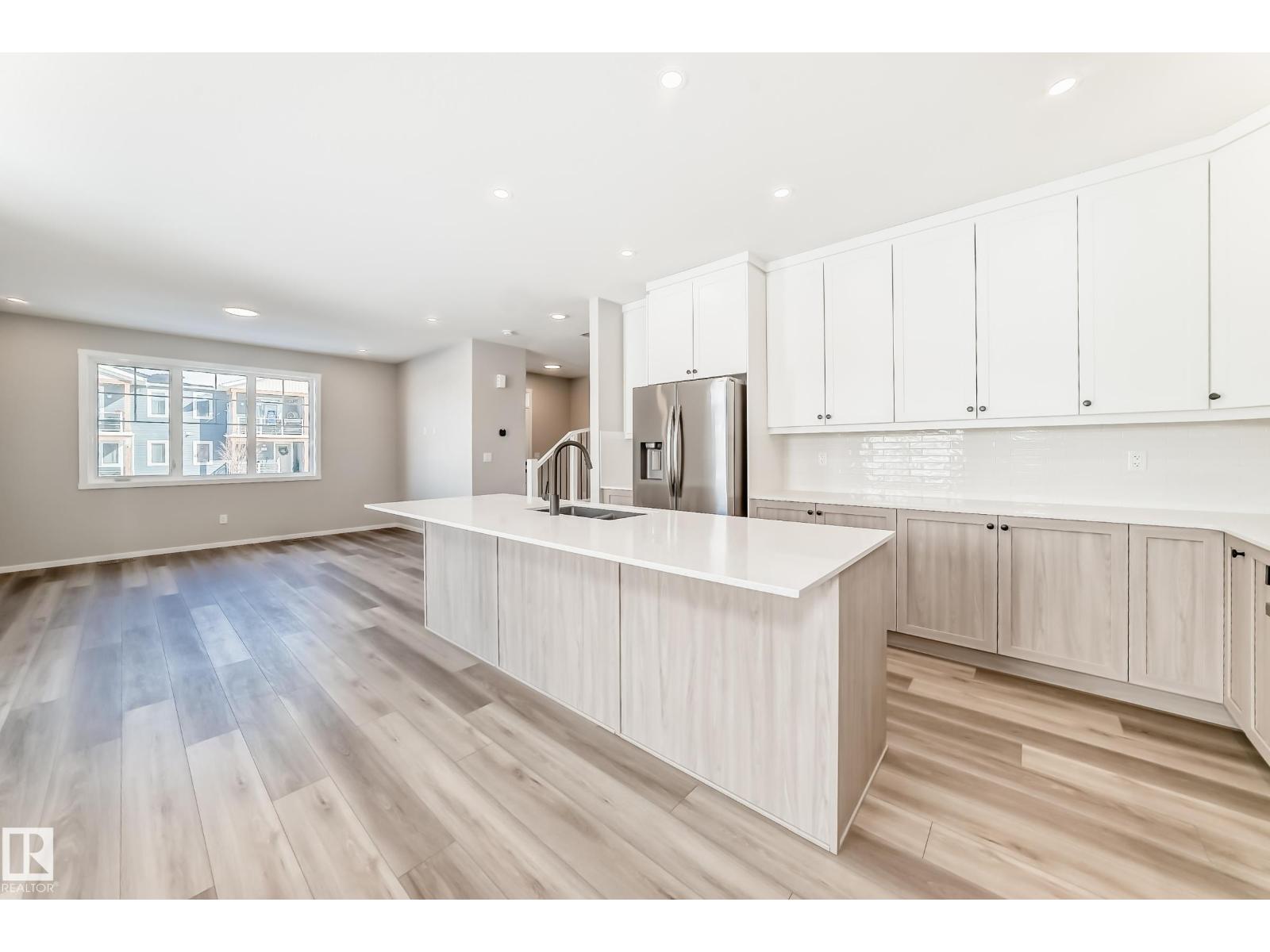 840 STILLWATER BV NW, Edmonton