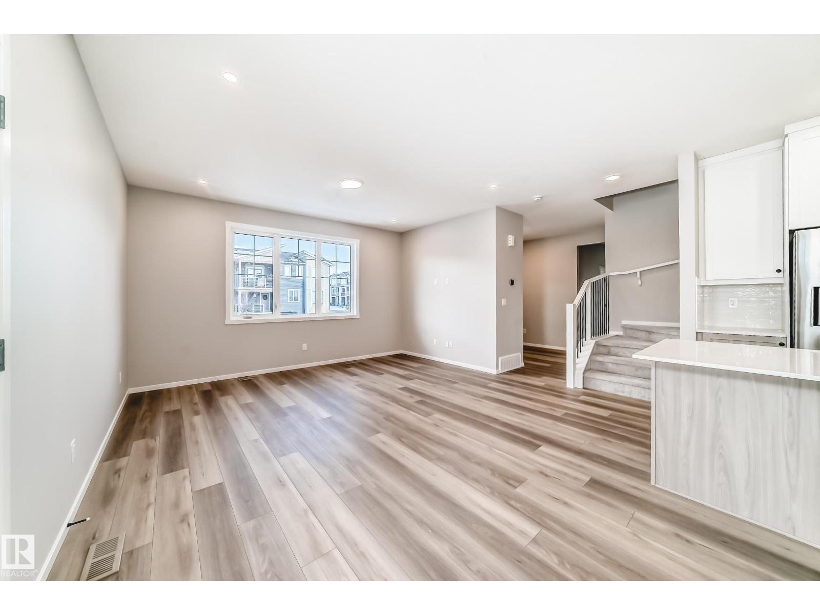 840 STILLWATER BV NW, Edmonton