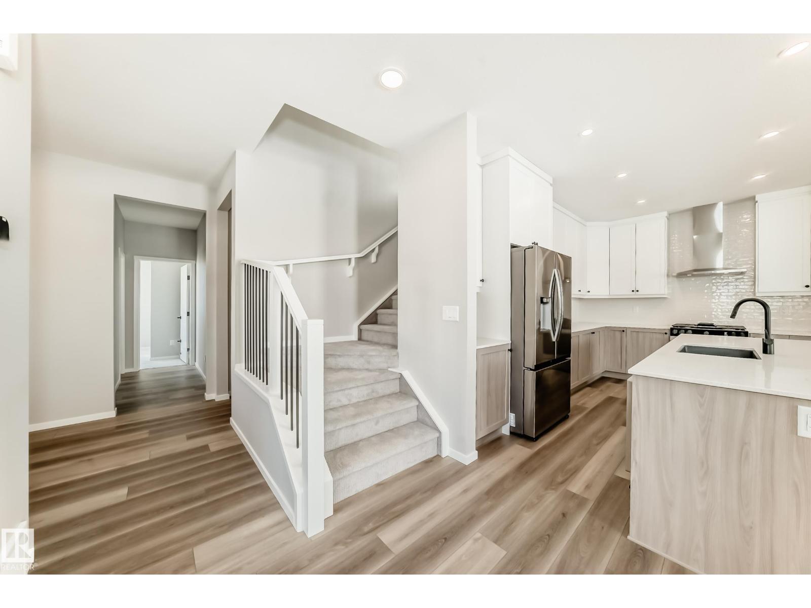 840 STILLWATER BV NW, Edmonton