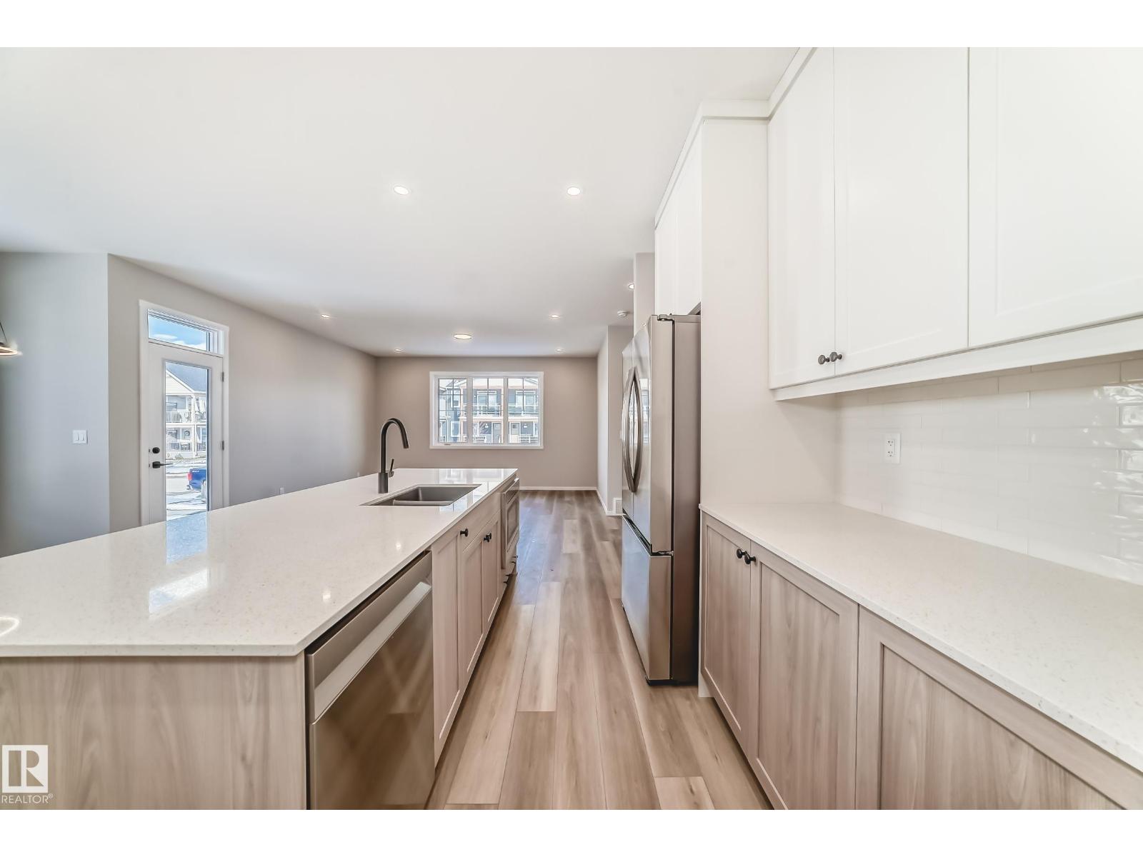 840 STILLWATER BV NW, Edmonton