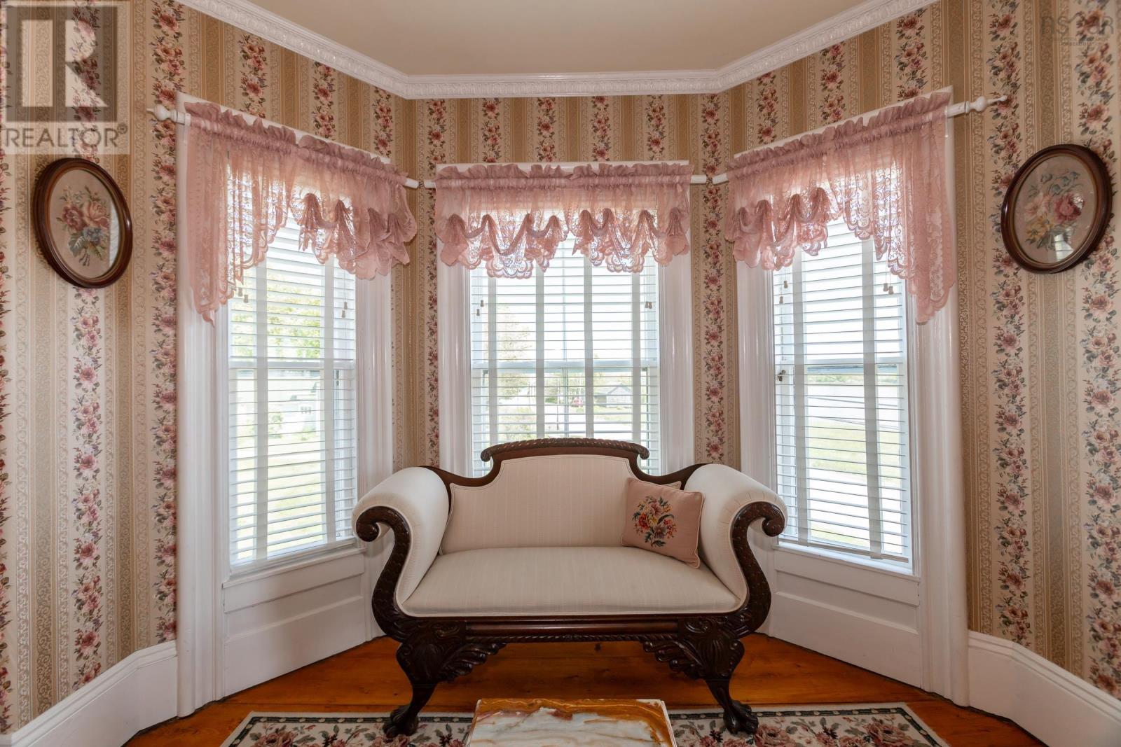 Property 9 of 50 of 5287 Granville Road