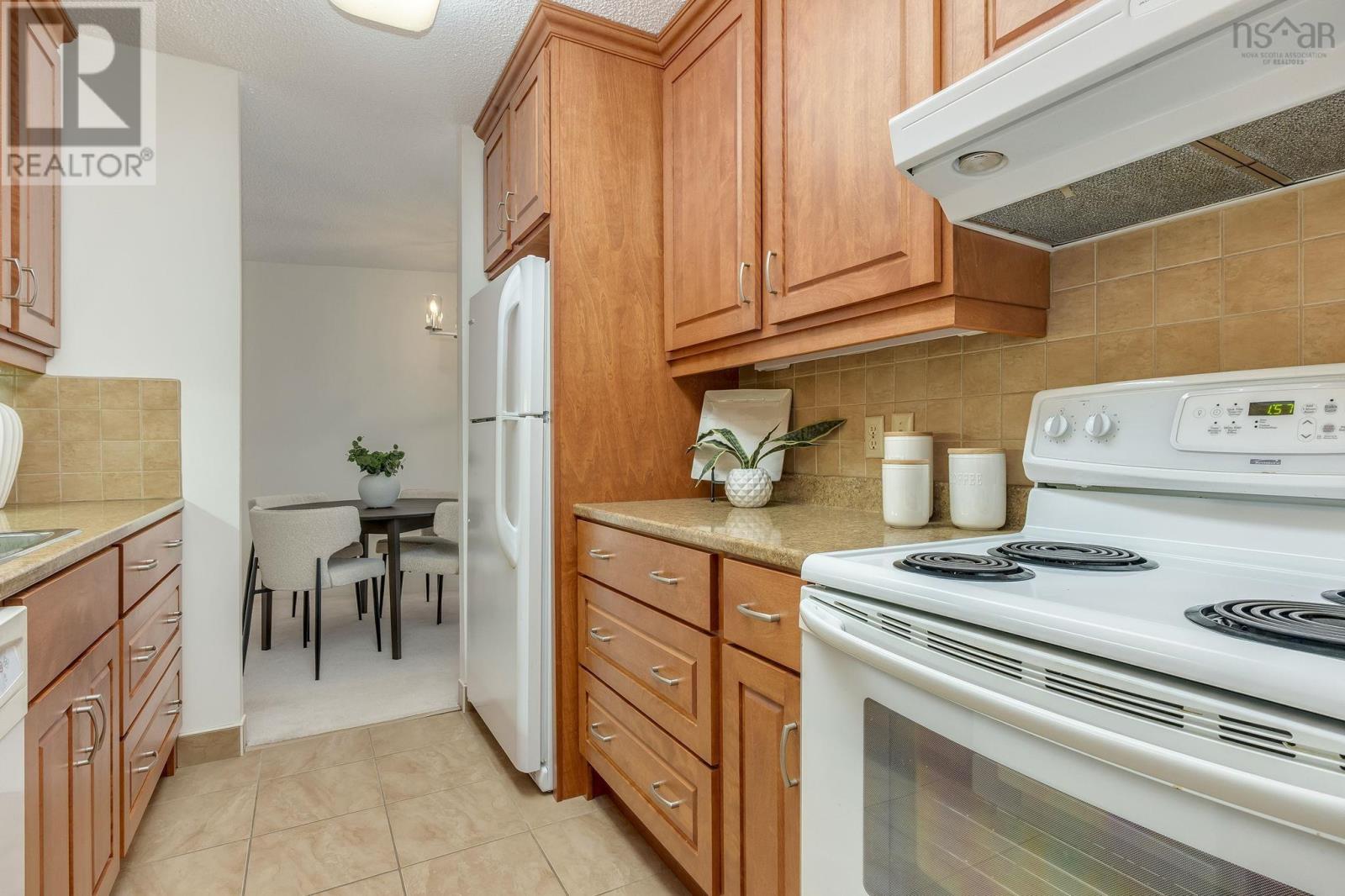 Property 2 of 35 of 306 5570 Heatherwood Court