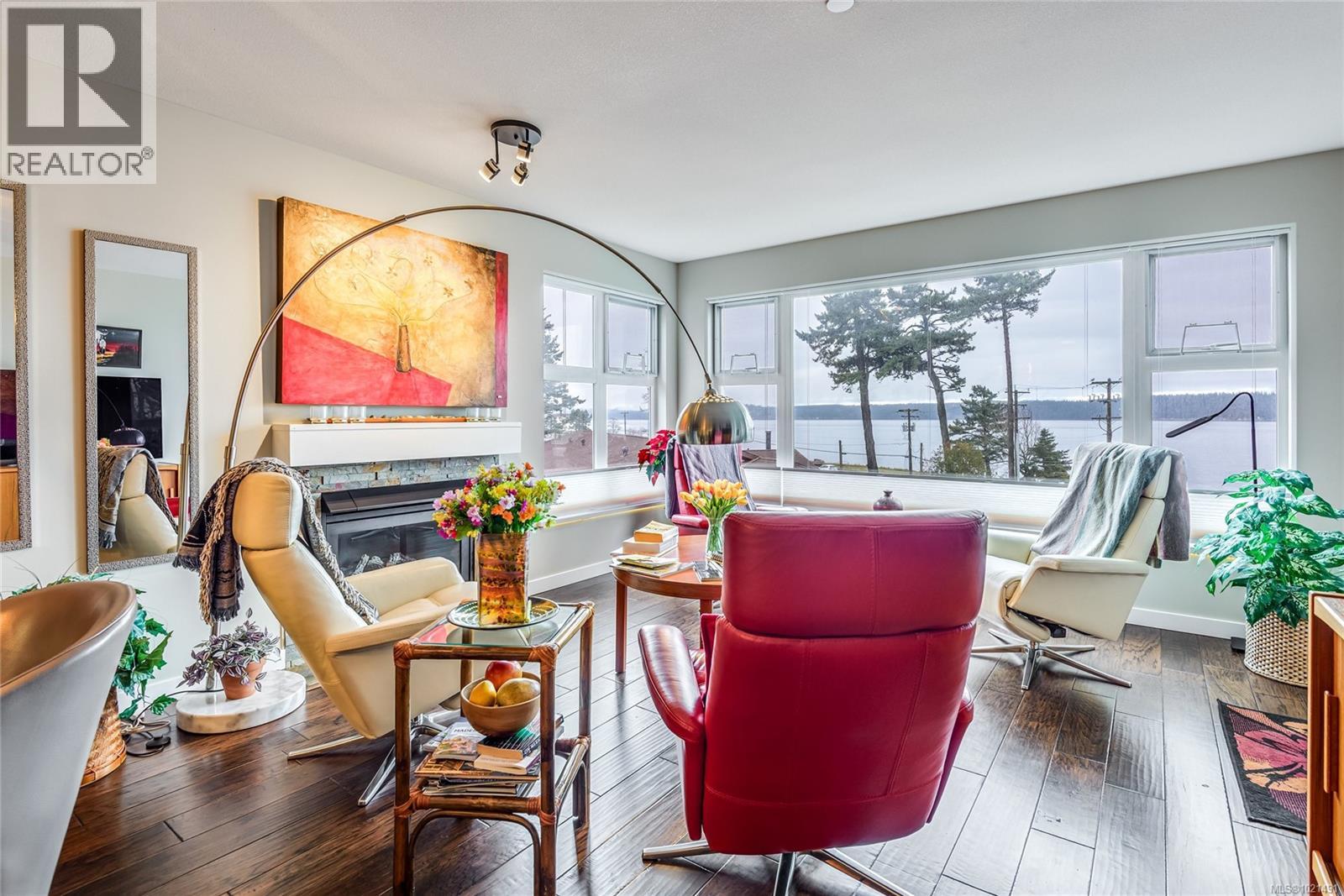 318 350 Island Hwy S, Campbell River