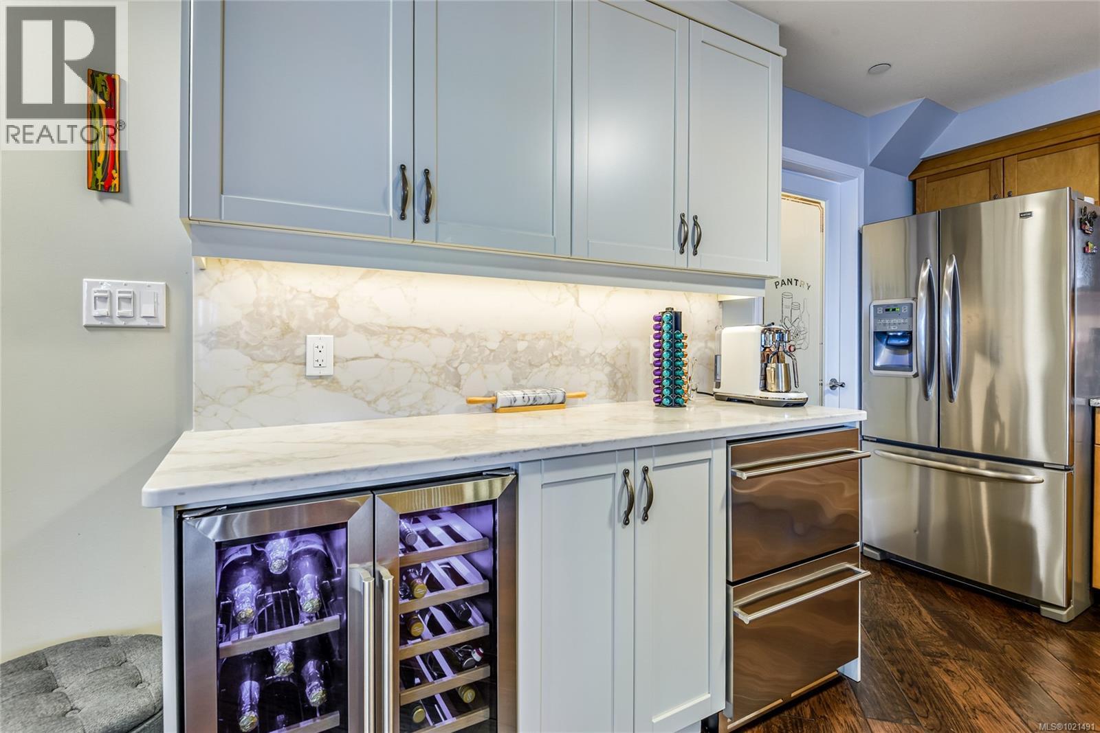 318 350 Island Hwy S, Campbell River