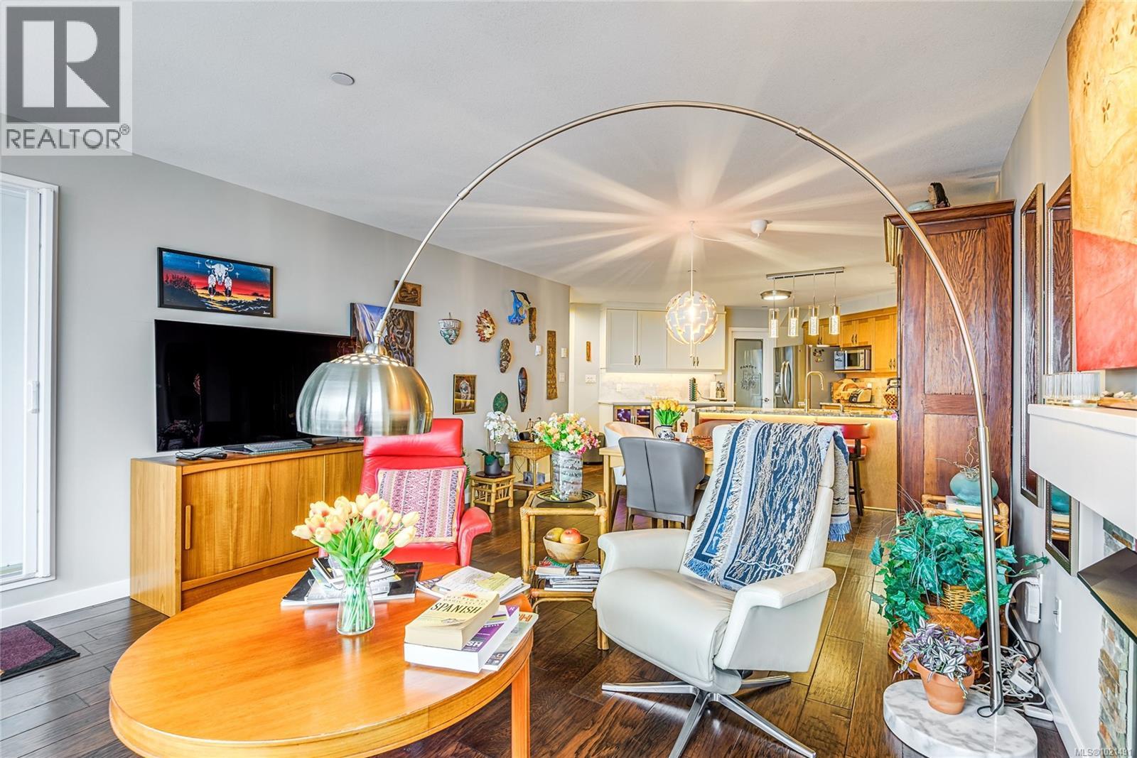 318 350 Island Hwy S, Campbell River