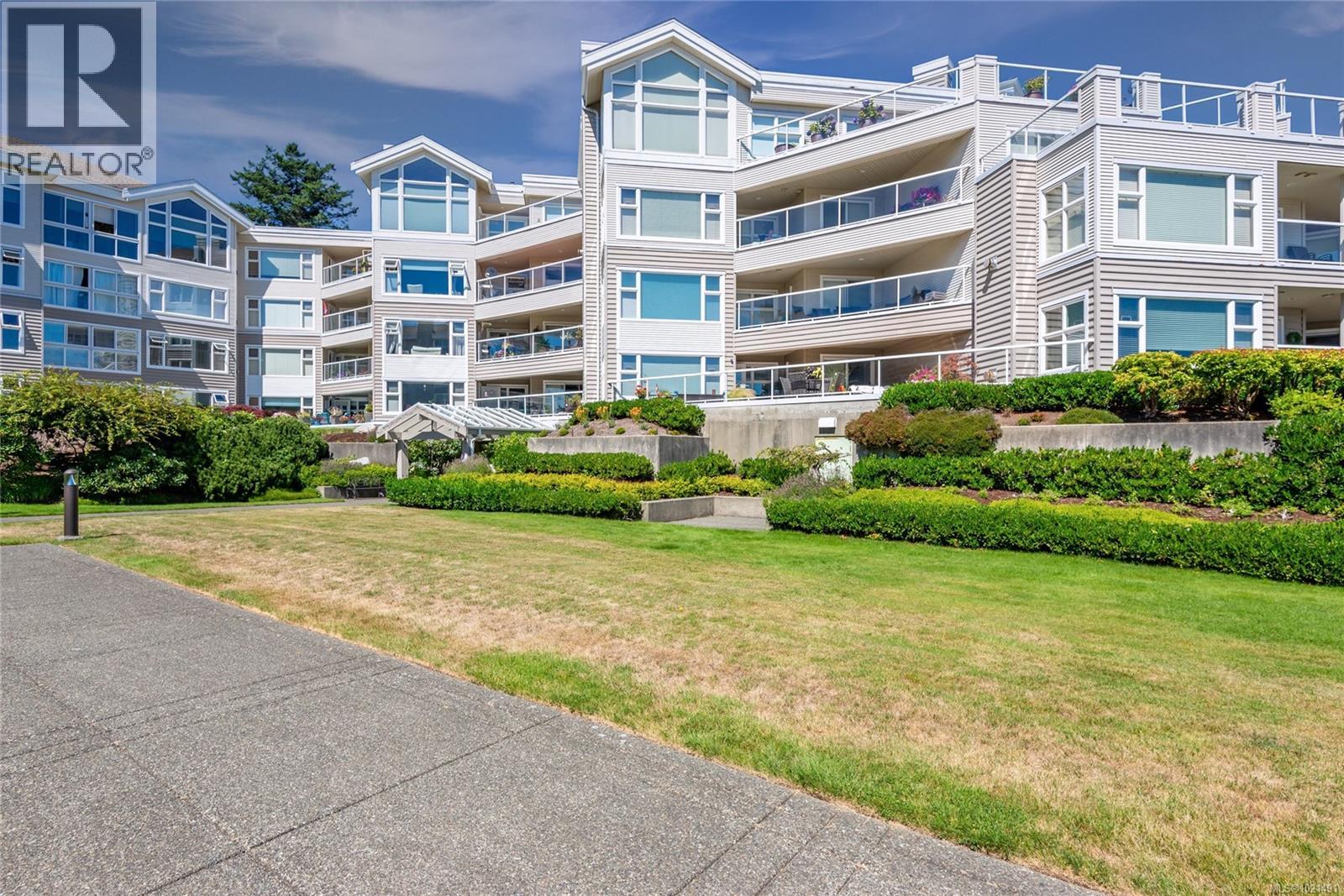 318 350 Island Hwy S, Campbell River