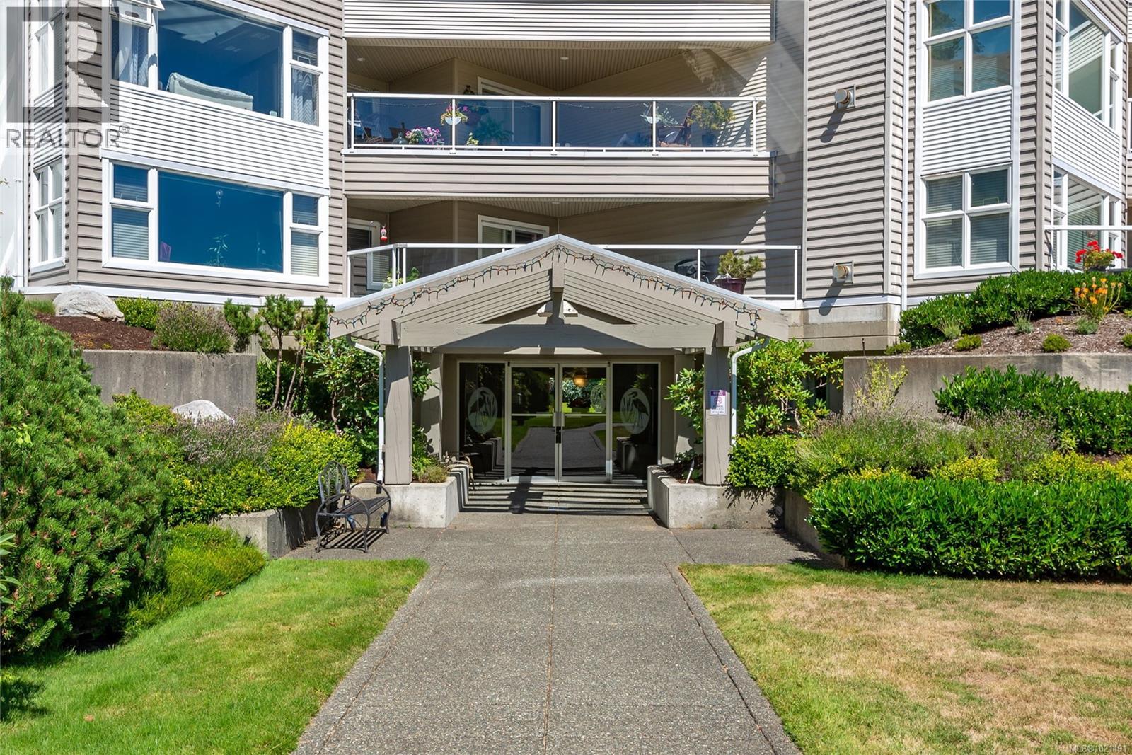 318 350 Island Hwy S, Campbell River