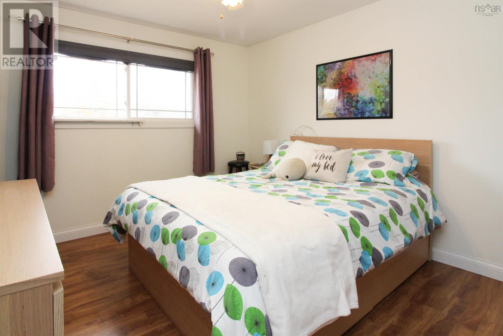 Property 20 of 38 of 72 Morley Avenue