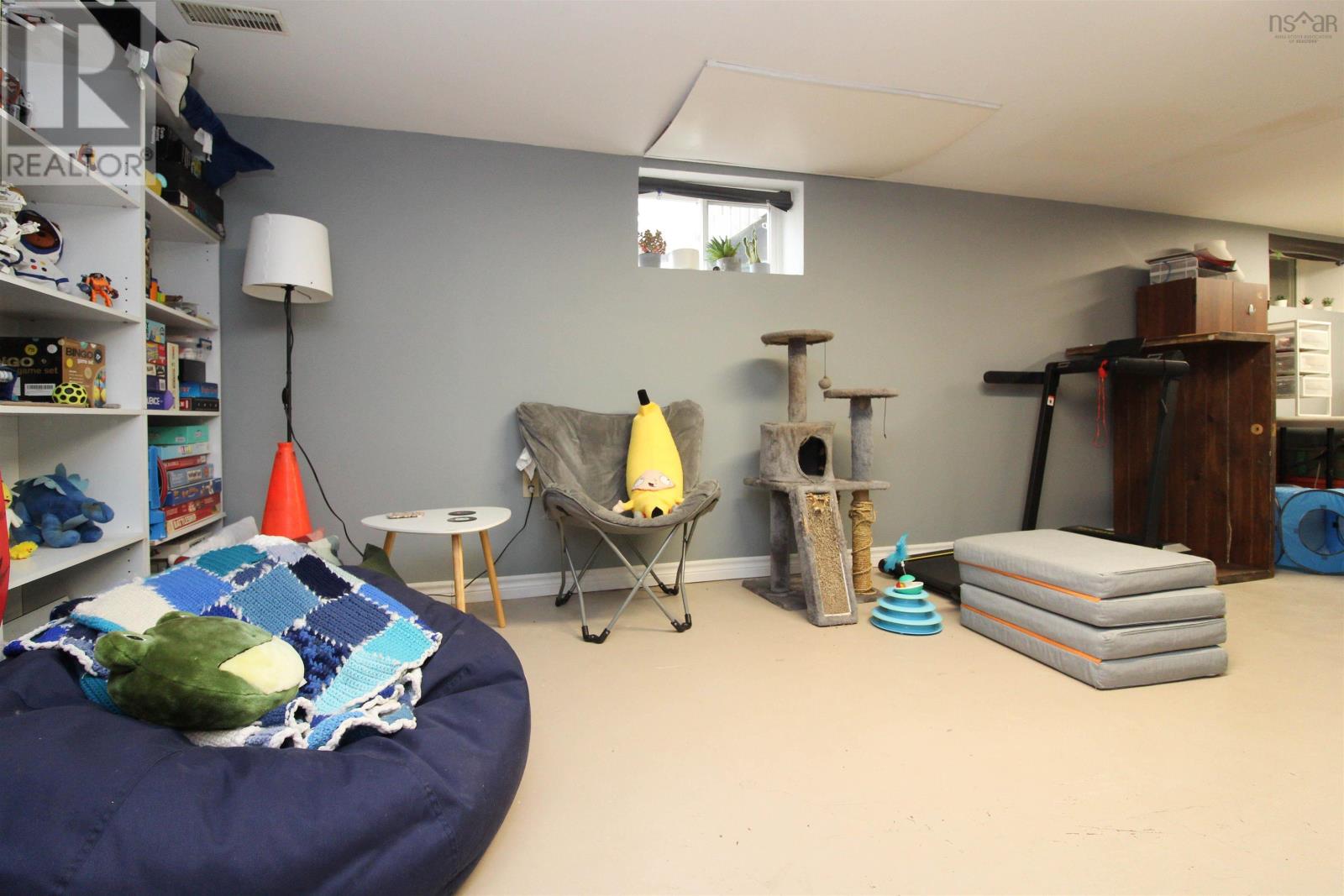 Property 27 of 38 of 72 Morley Avenue