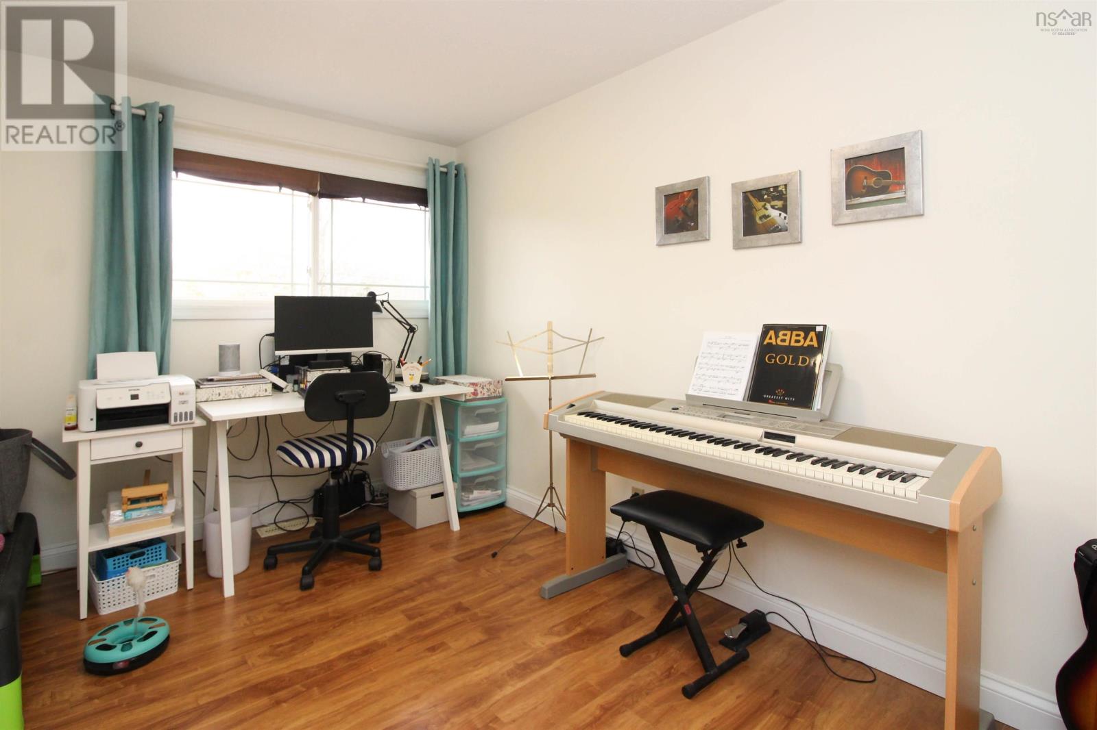 Property 15 of 38 of 72 Morley Avenue