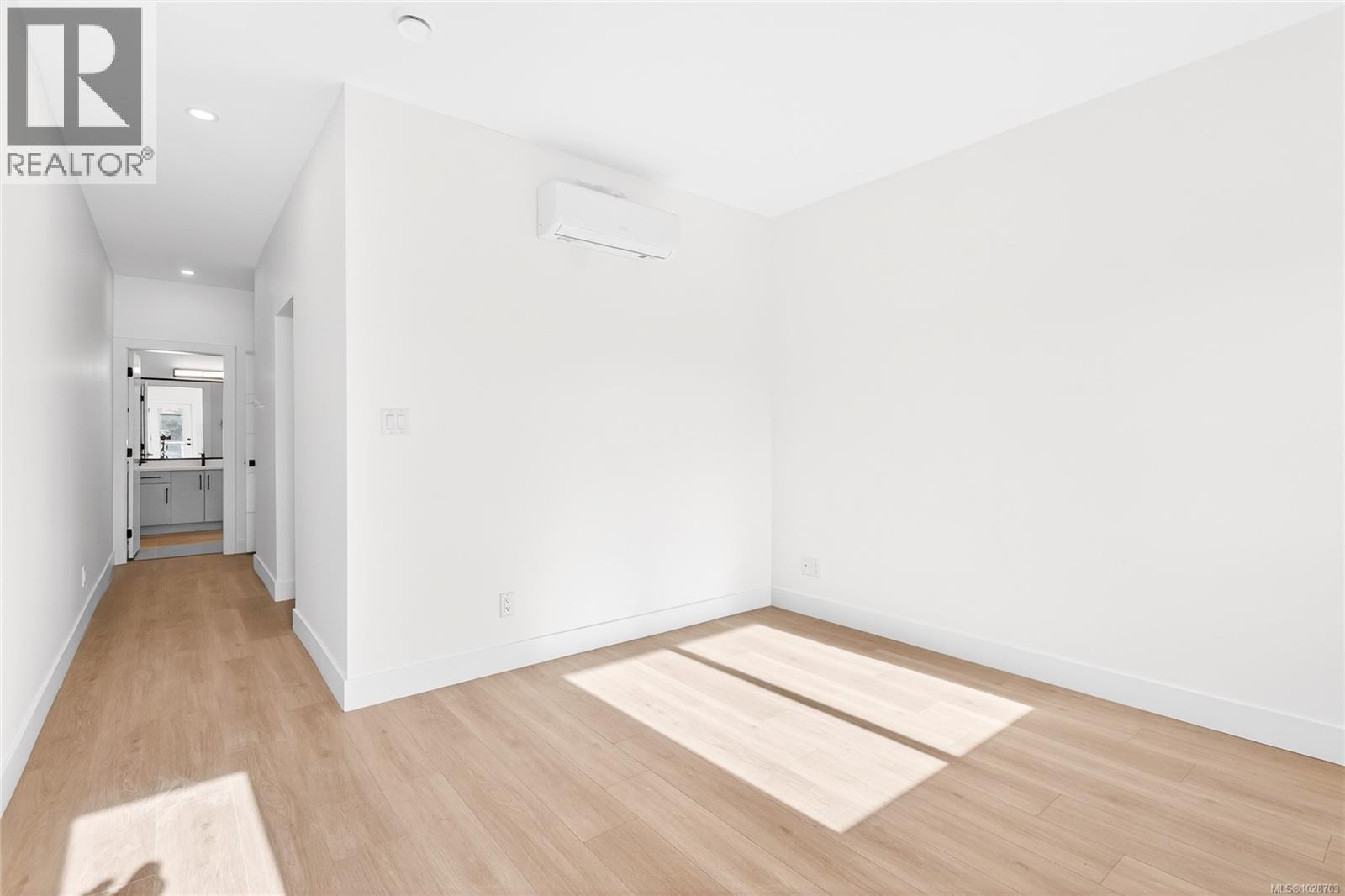 #3 704 BEAVER CREEK BLVD - 22