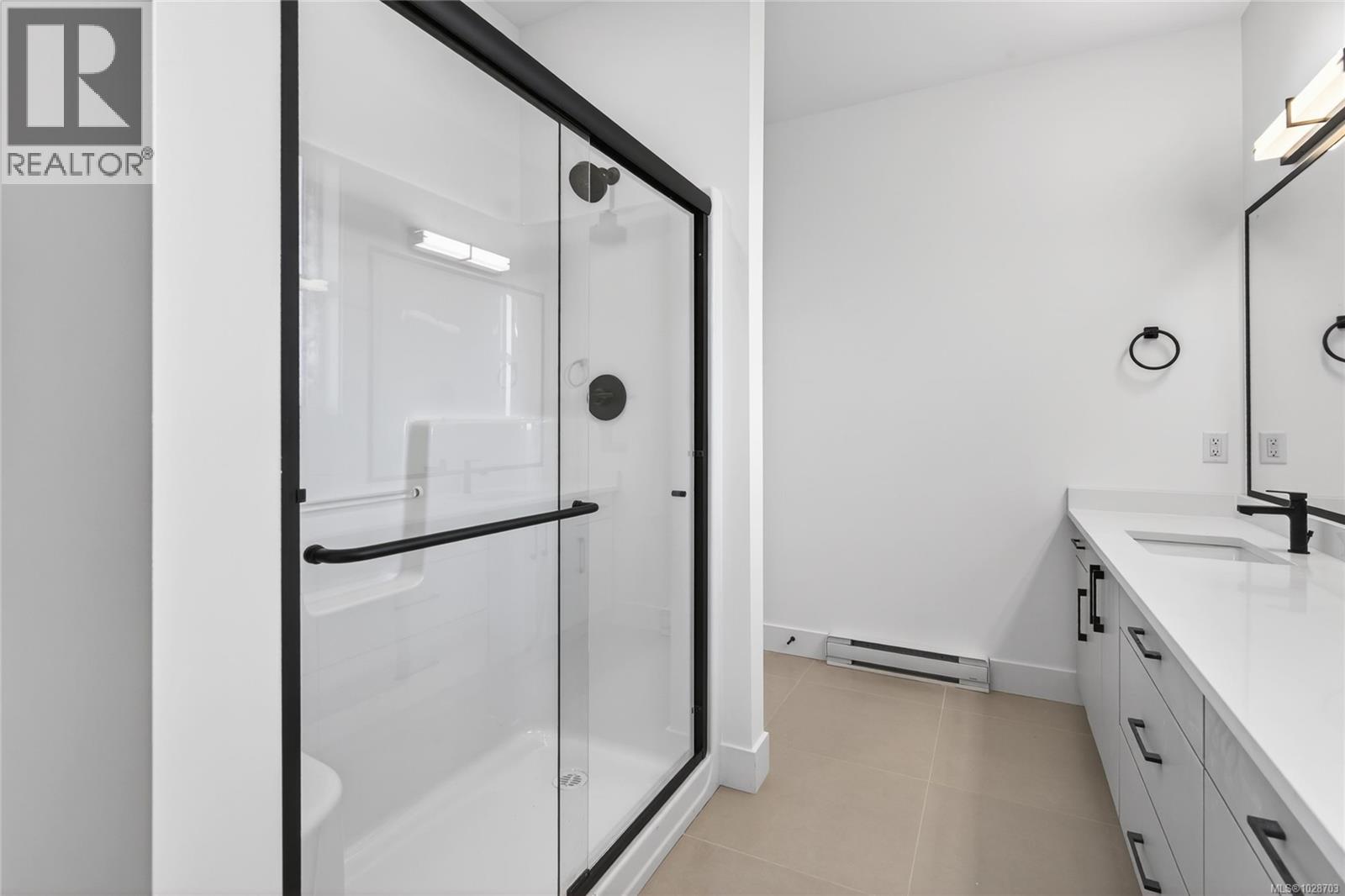 #3 704 BEAVER CREEK BLVD - 31