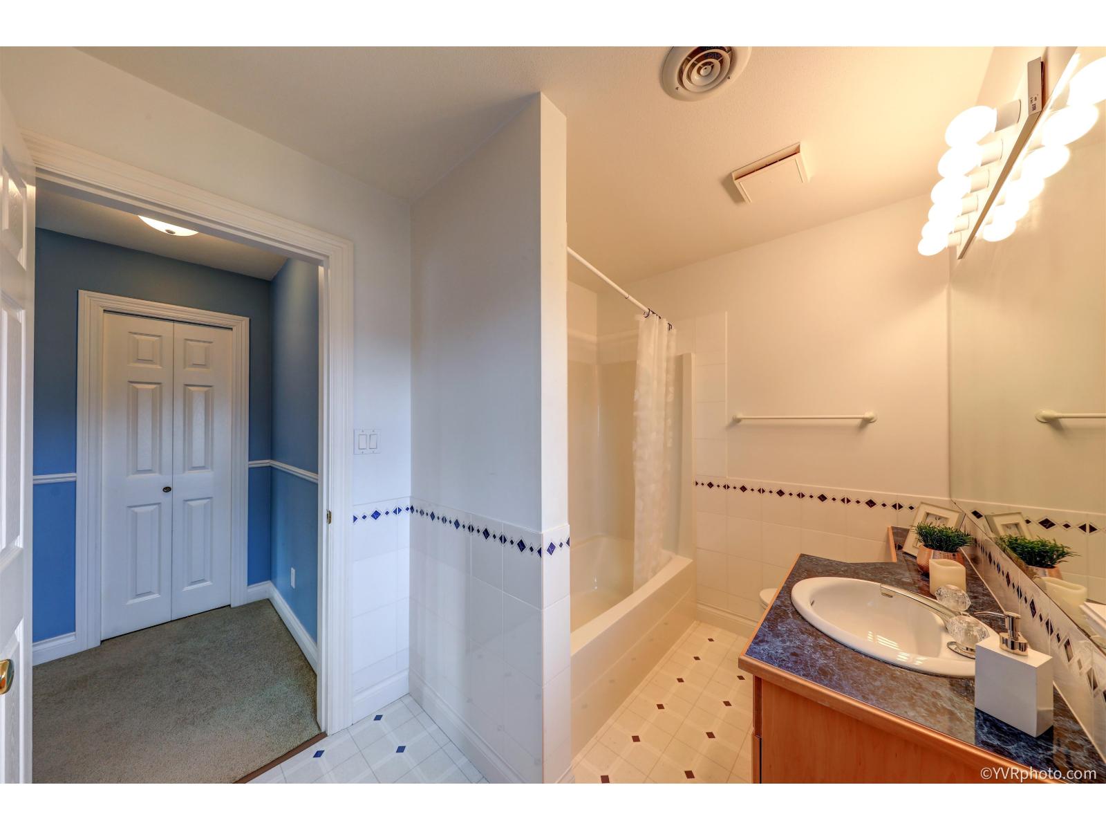 1419 133A STREET, Surrey