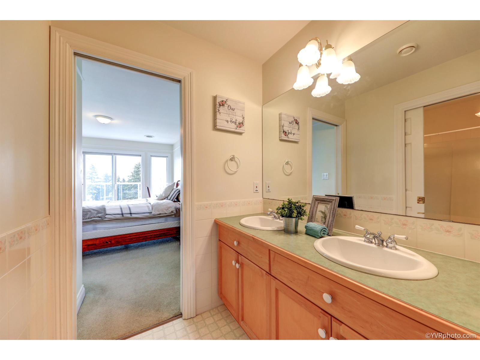 1419 133A STREET, Surrey