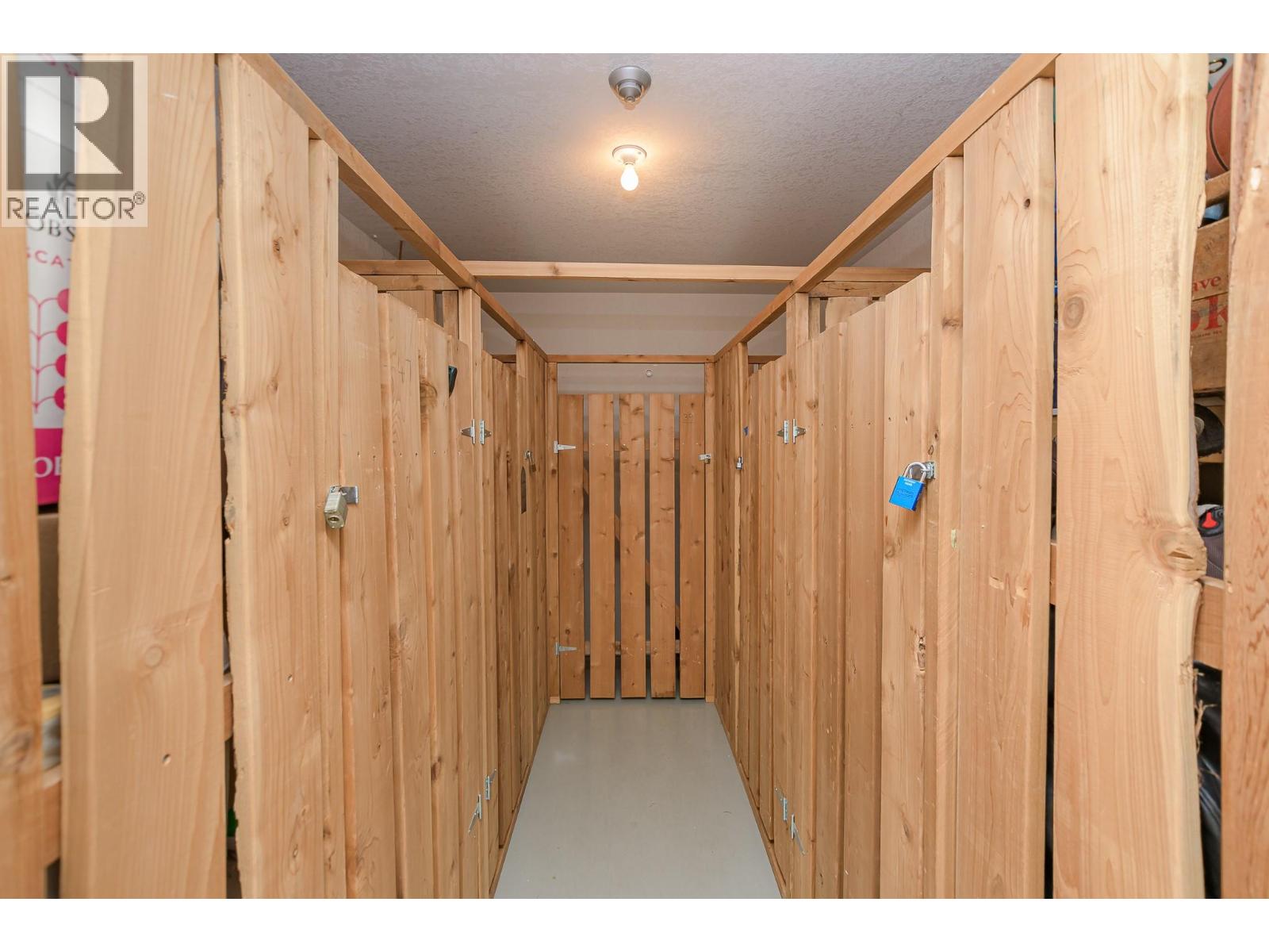 #45 303 Regent Avenue - 25