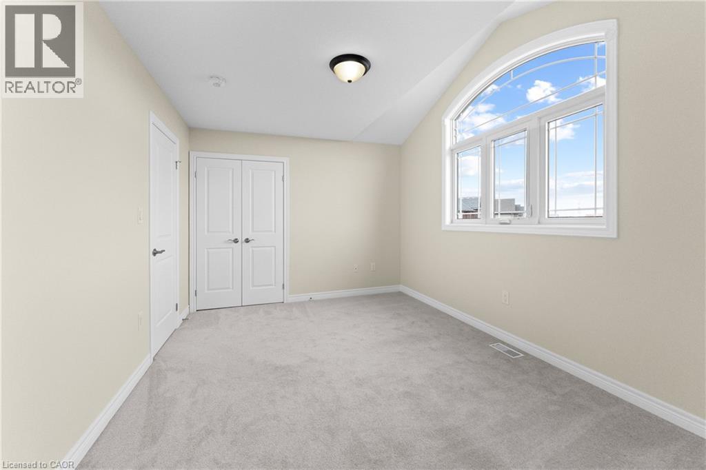 33 CINNAMON Street - 36