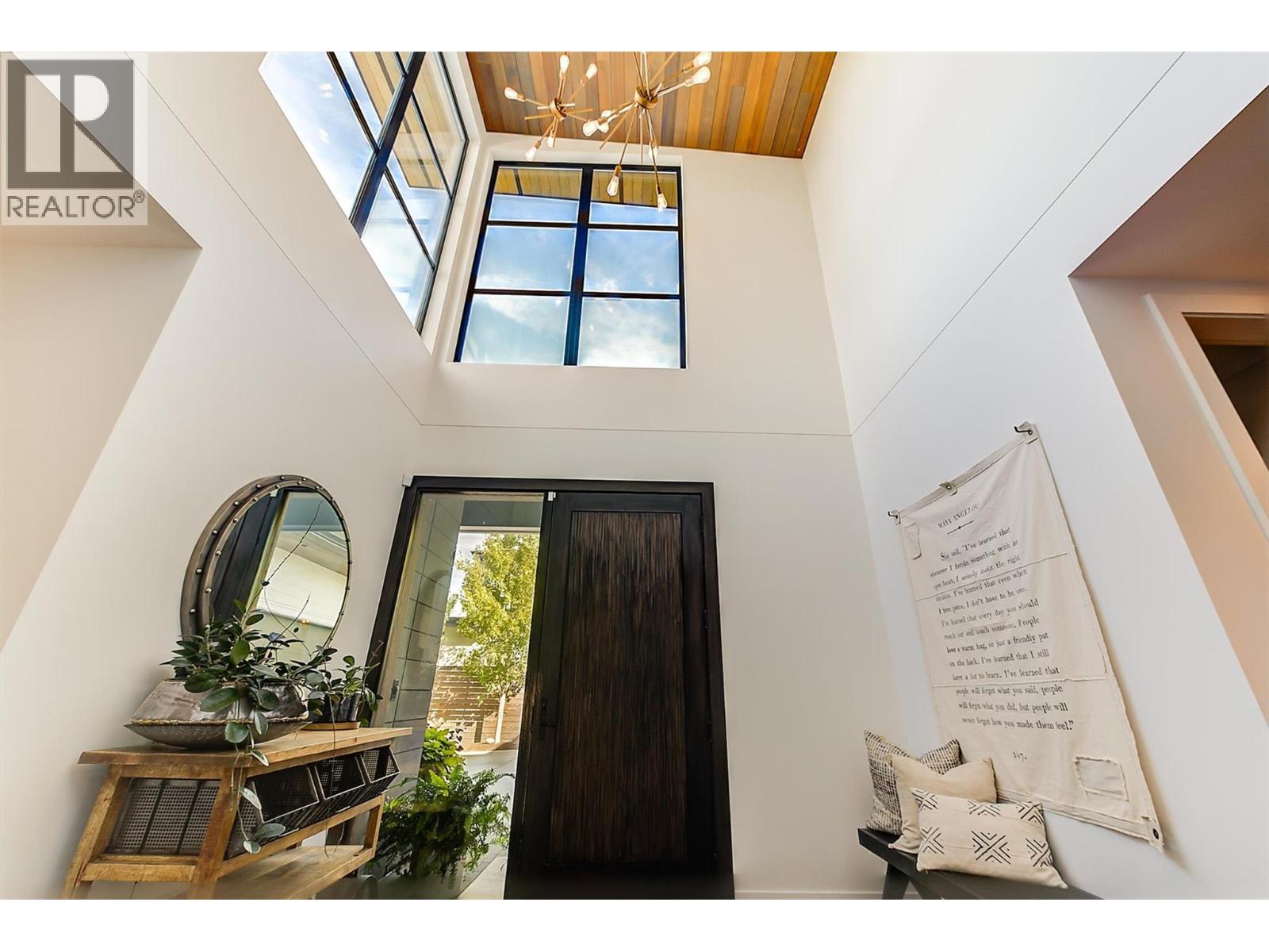  763 Barnaby Road, Kelowna