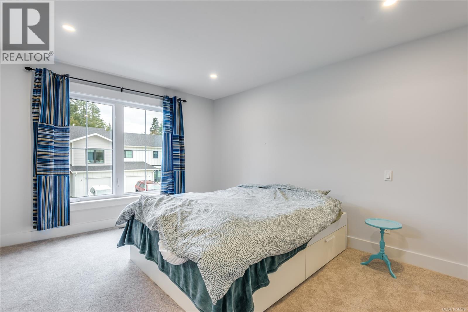 #36 1090 EVERGREEN RD - 24