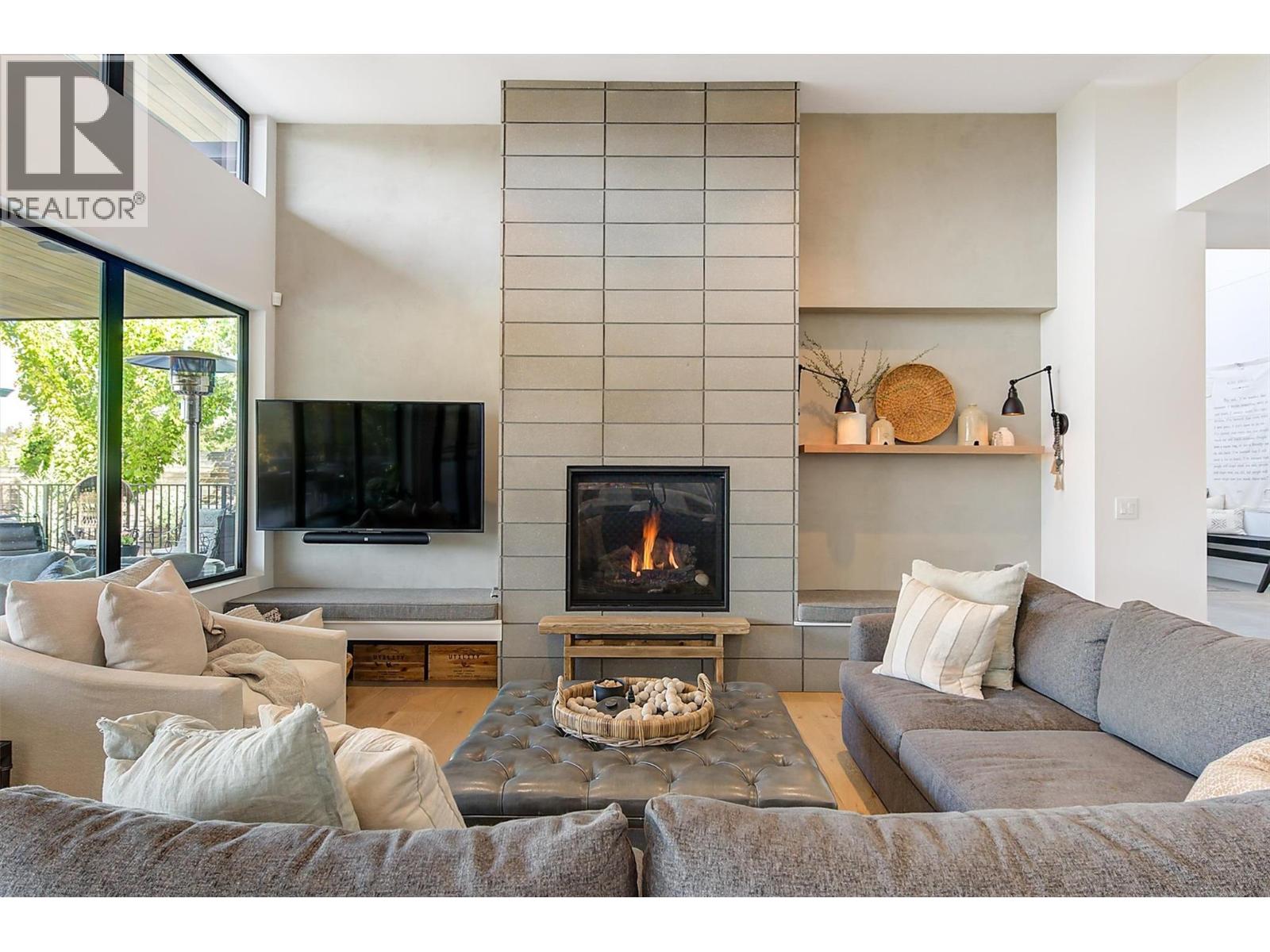  763 Barnaby Road, Kelowna