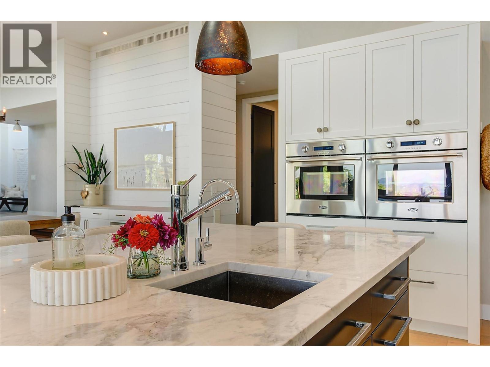  763 Barnaby Road, Kelowna