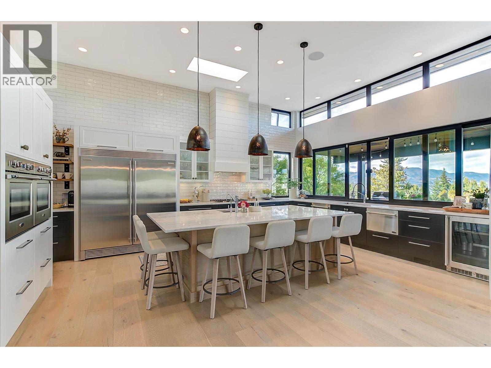  763 Barnaby Road, Kelowna