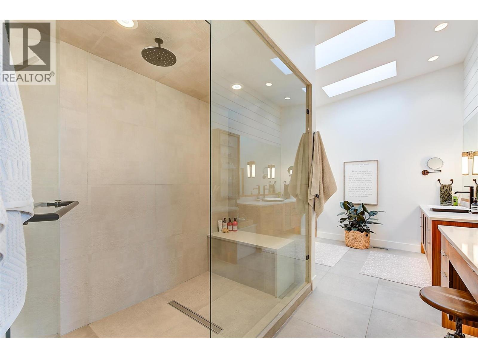  763 Barnaby Road, Kelowna