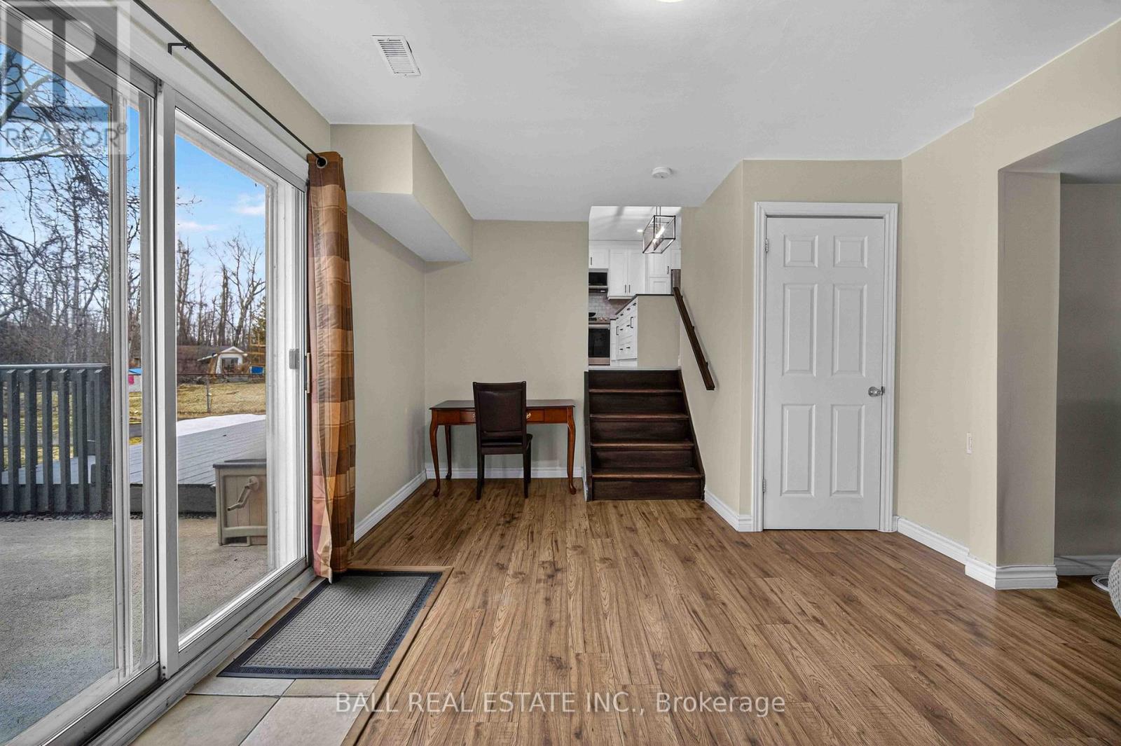 166 VICTORIA DRIVE - 20
