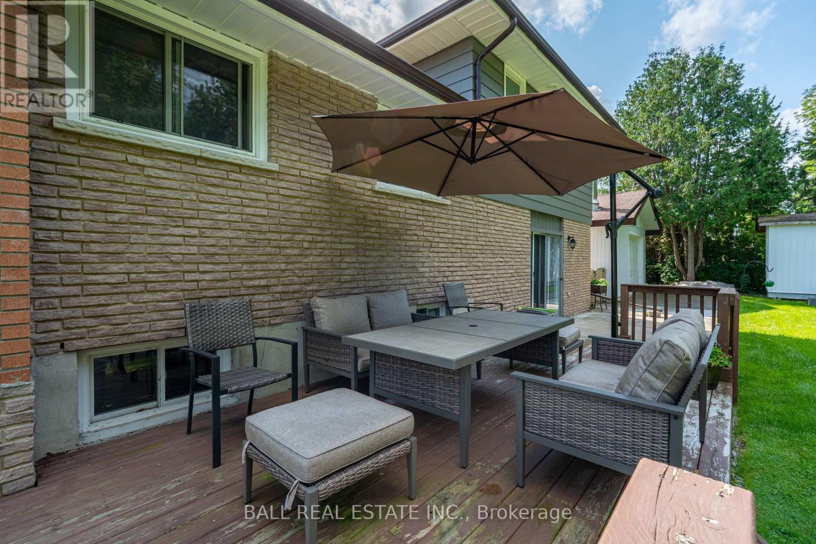 166 VICTORIA DRIVE - 34