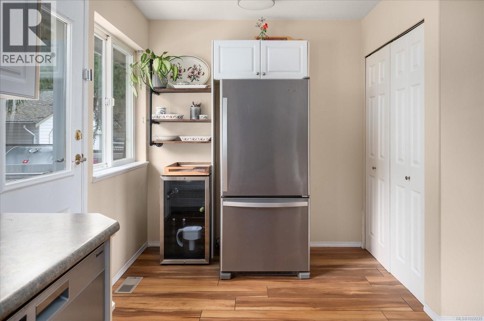 5541 HAMMOND BAY RD - 35