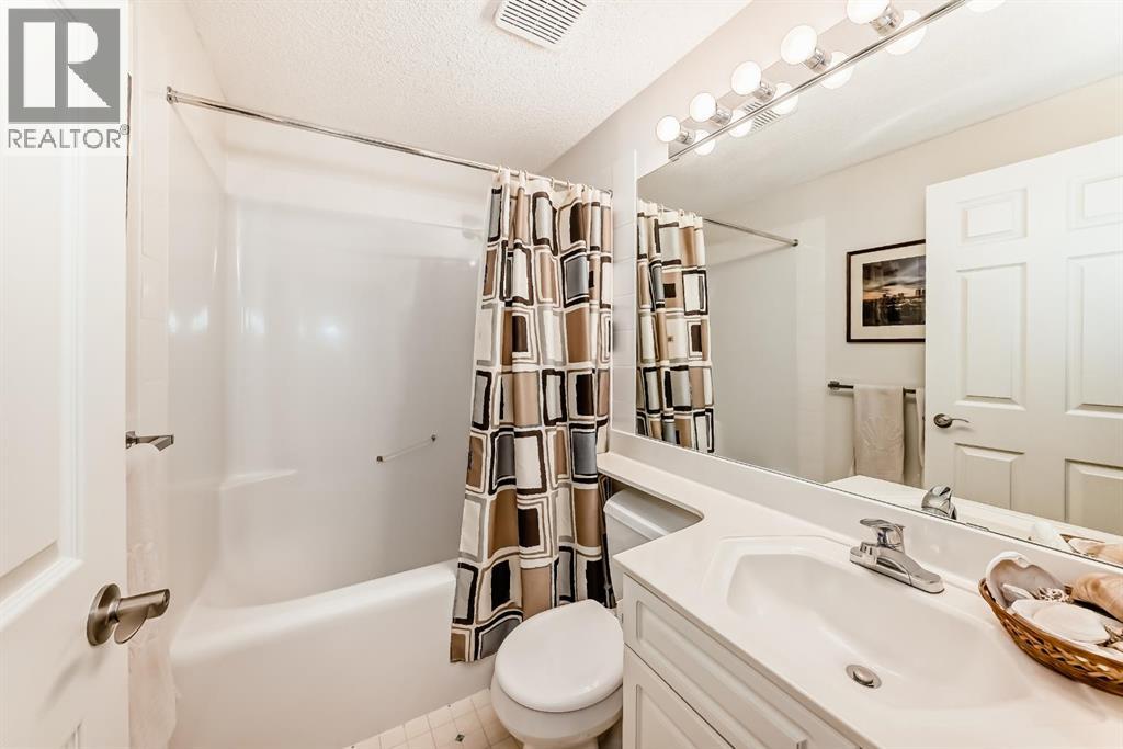 157 Hawkstone Manor NW, Calgary, Alberta