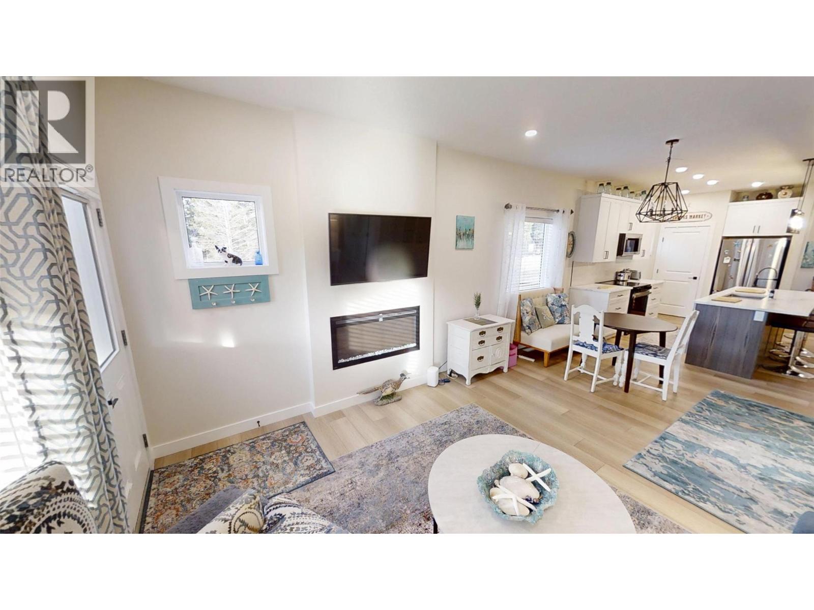 4820 Ridge Road Unit# 1, Radium Hot Springs