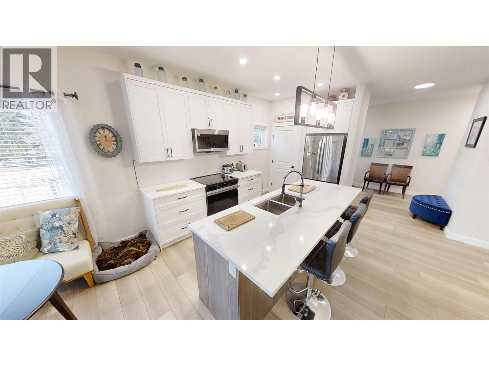 4820 Ridge Road Unit# 1, Radium Hot Springs