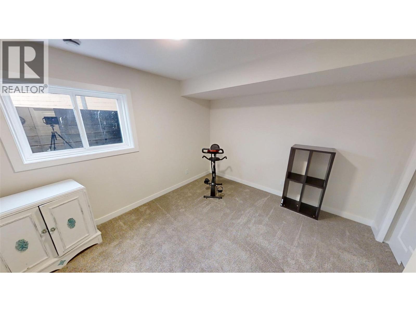 #1 4820 Ridge Road - 33