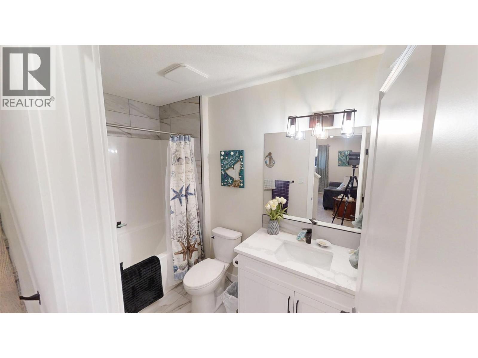 4820 Ridge Road Unit# 1, Radium Hot Springs