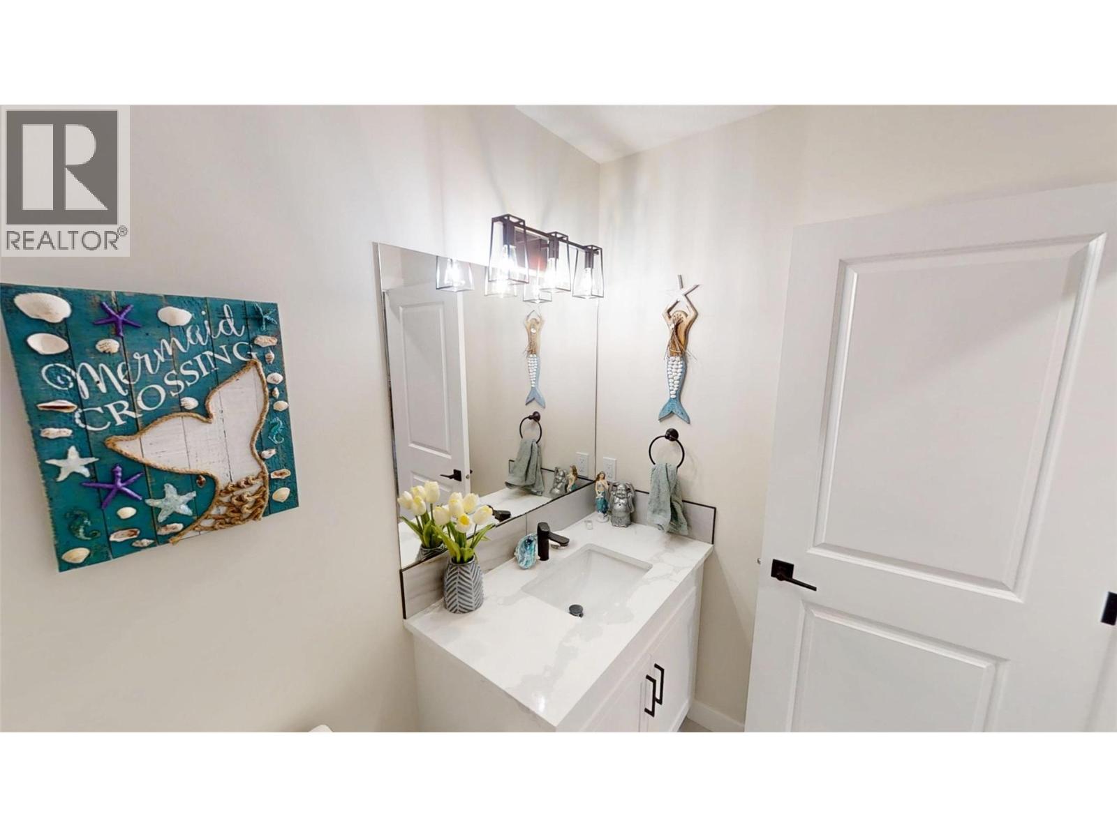 4820 Ridge Road Unit# 1, Radium Hot Springs